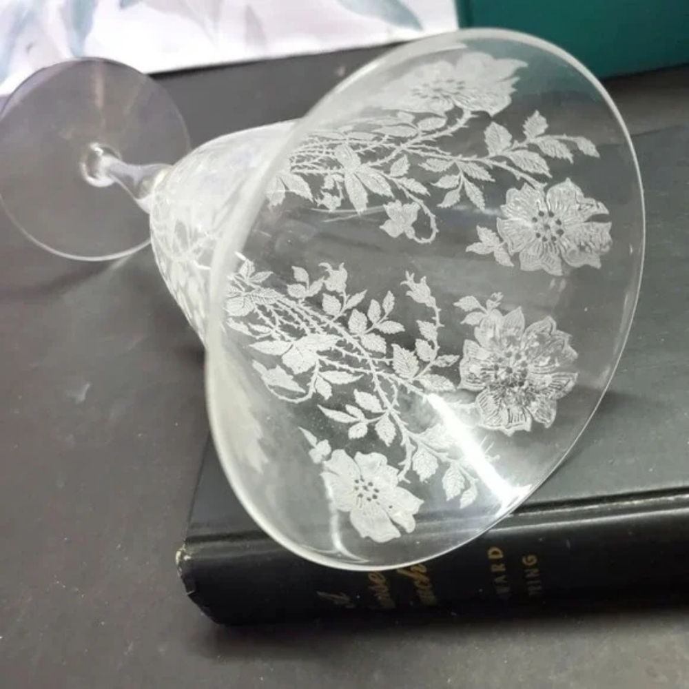 VINTAGE | 12pc Stemware Set - 4 PIECES - Picture 5 of 15